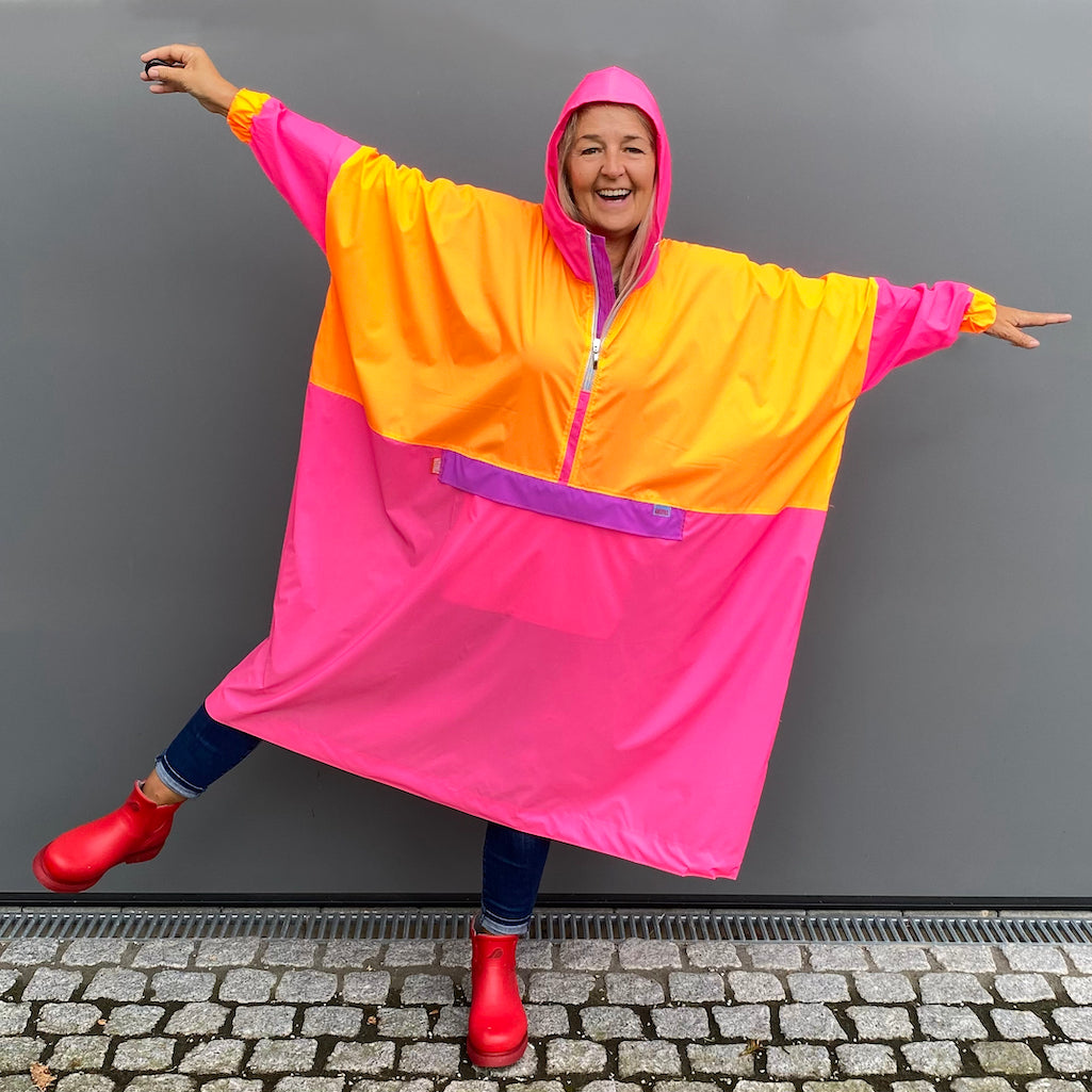 Die trockene Trude - der extra lange und weite Regenponcho