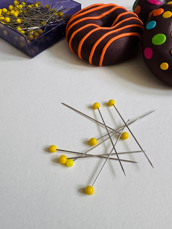 Stecknadeln mit Glaskopf